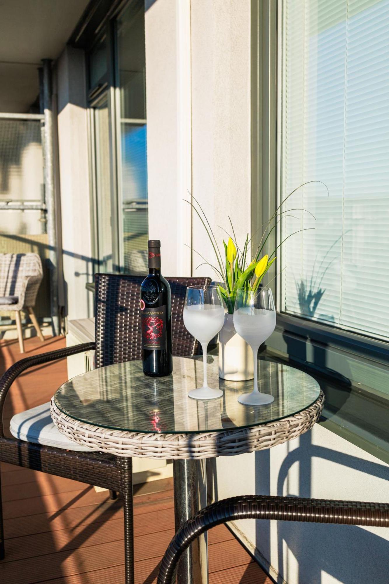 Sunny Apartment With Amazing Terrace On The 13Th Floor Near City Center Bratislava Extérieur photo